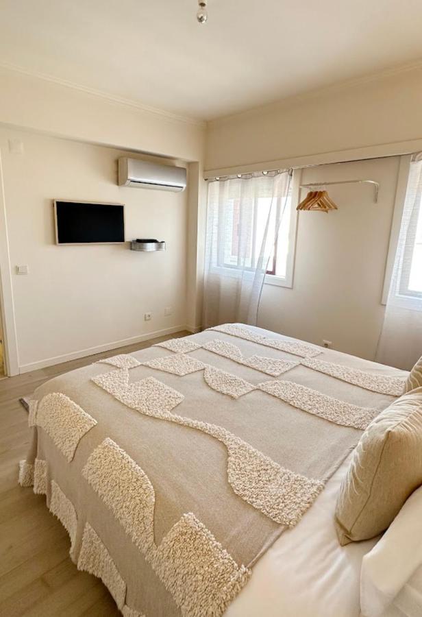 Апартаменты Groovy Caparica Gem With Large Sunny Terrace Кошта-да-Капарика Экстерьер фото