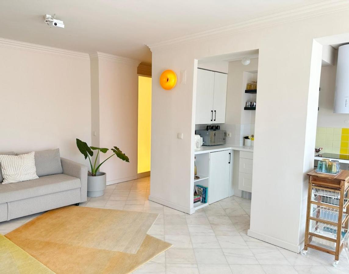 Апартаменты Groovy Caparica Gem With Large Sunny Terrace Кошта-да-Капарика Экстерьер фото